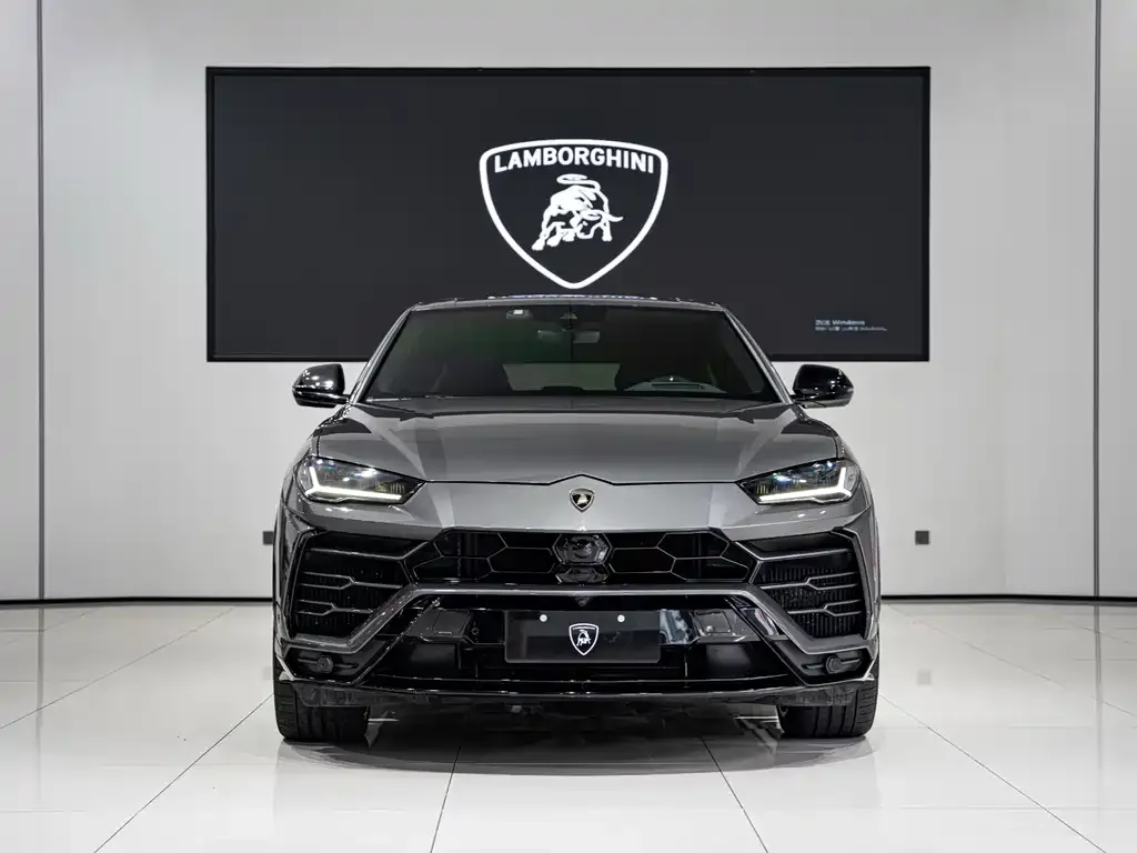 Lamborghini Urus — фото 2