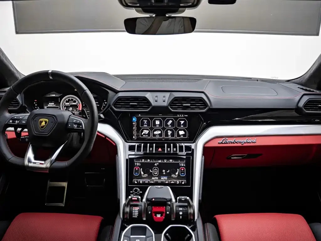 Lamborghini Urus — фото 4