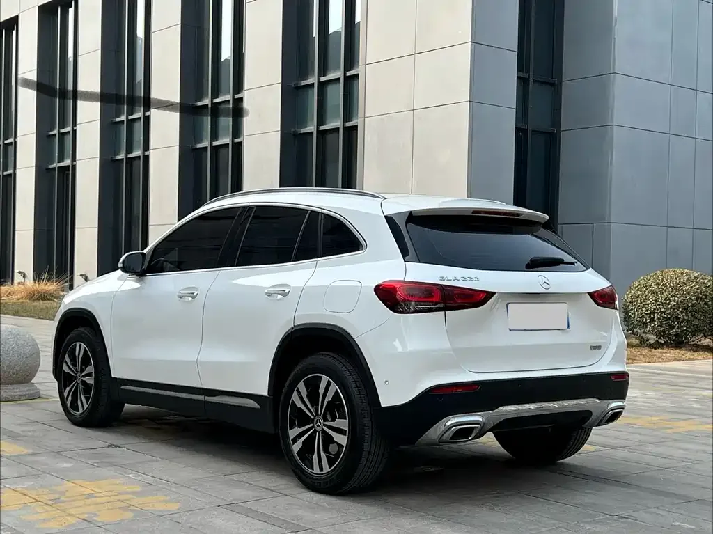 Mercedes-Benz GLA — фото 2