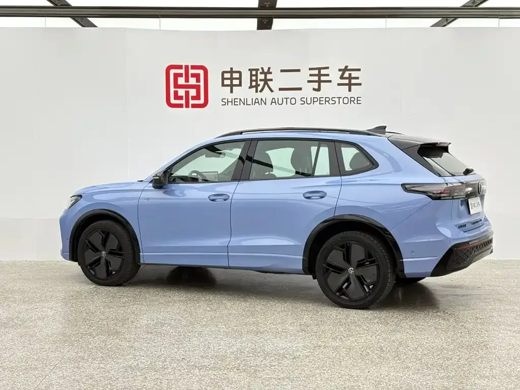 Volkswagen Tiguan L — фото 3