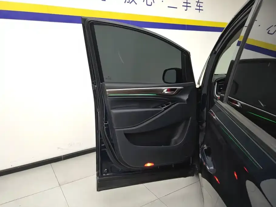 GAC Motor Trumpchi M8 — фото 8