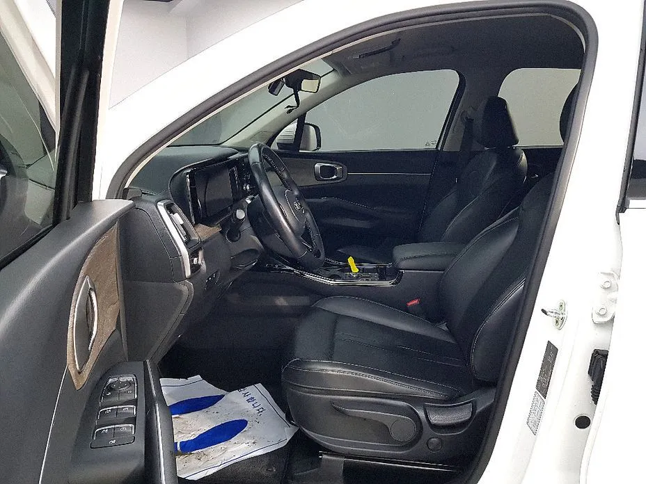 Kia Sorento — фото 8