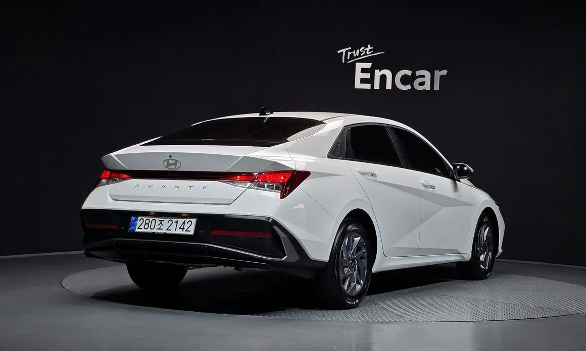 Hyundai AVANTE — фото 4