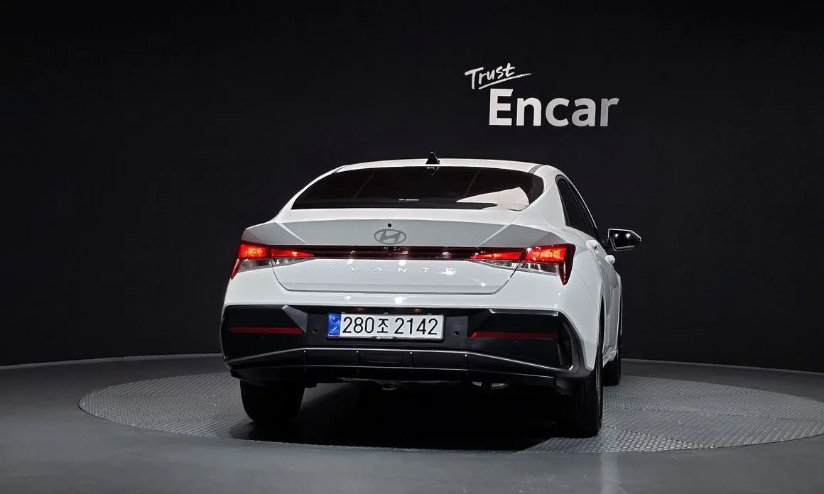 Hyundai AVANTE — фото 2