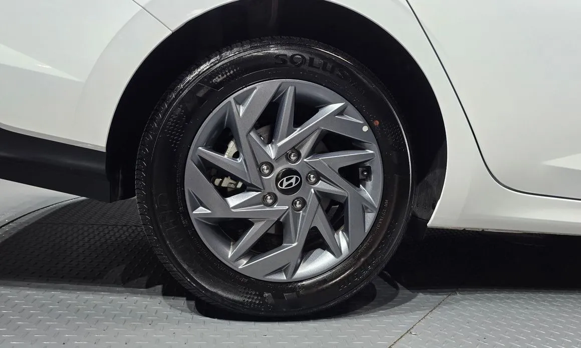 Hyundai AVANTE — фото 5