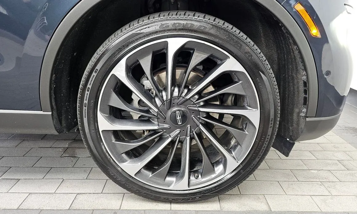 Lincoln Aviator — фото 10