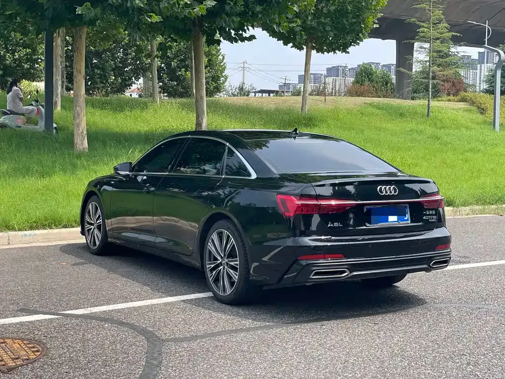 Audi A6L — фото 6