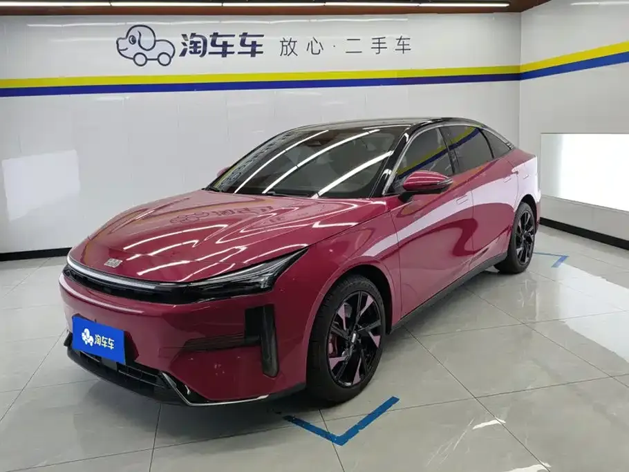 Geely Galaxy L6 — фото 1