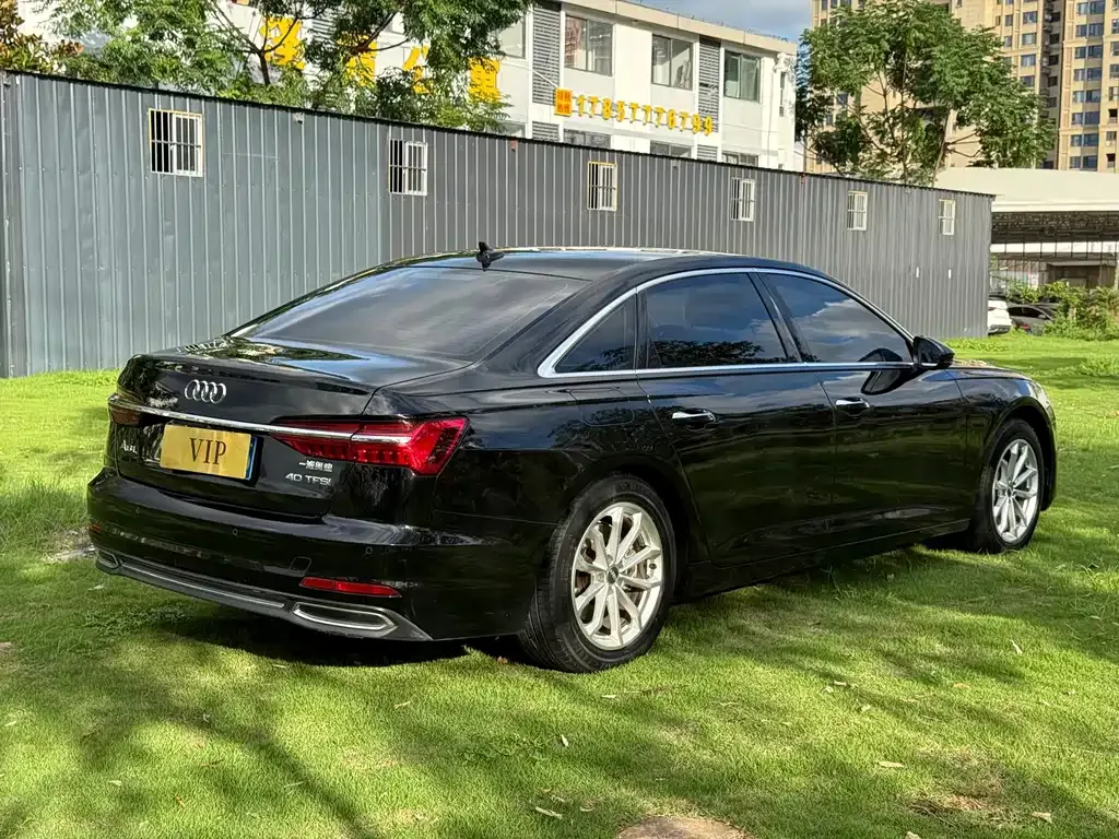 Audi A6L — фото 10