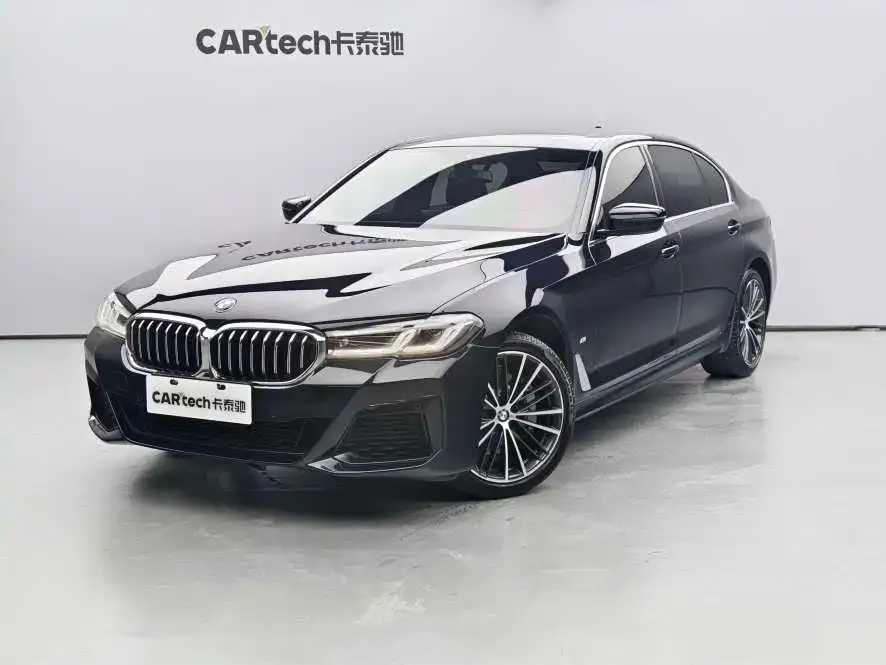 BMW 5 Series — фото 1