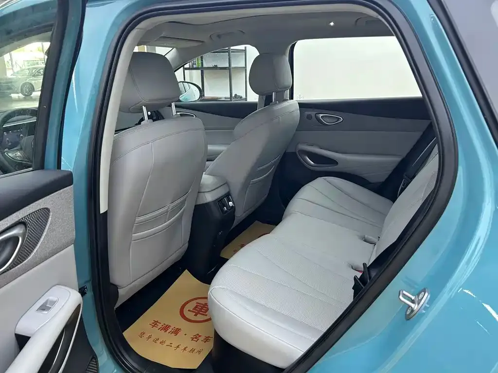 BYD Hiace 05 EV — фото 2