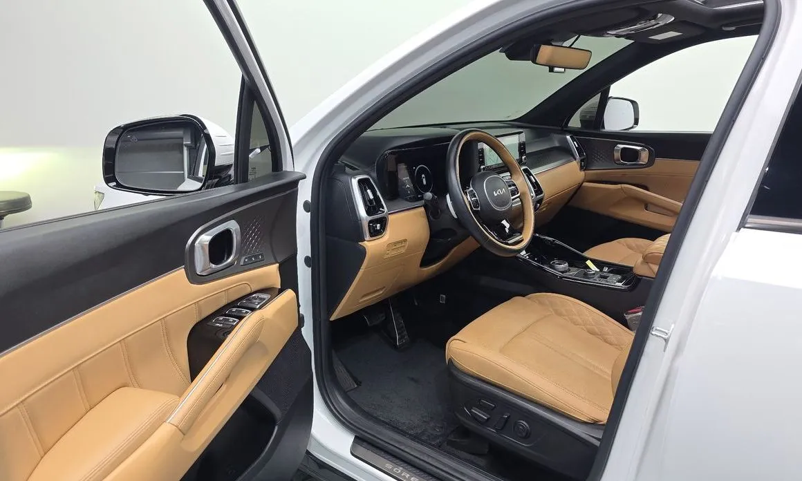 Kia Sorento — фото 7