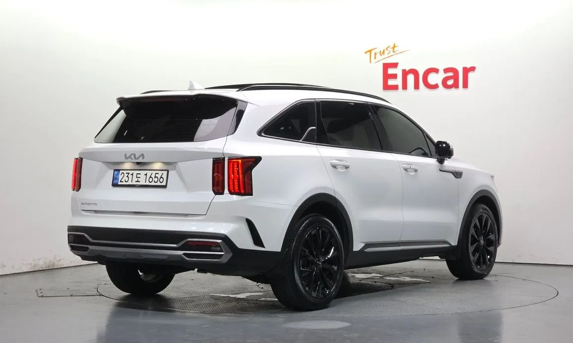 Kia Sorento — фото 6