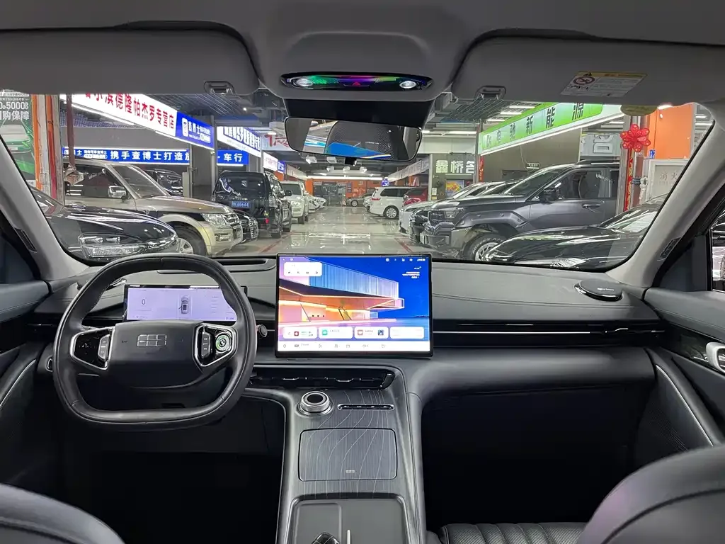 Geely Galaxy E5 — фото 10