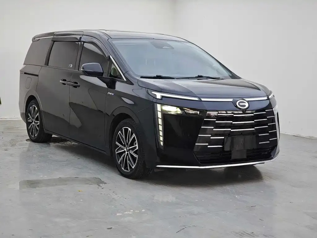 GAC Motor 传祺E8 PHEV — фото 4