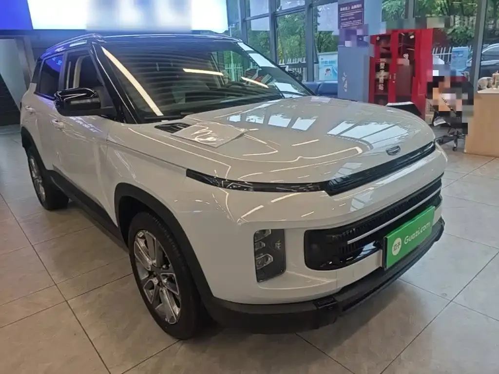 Geely Icon — фото 8
