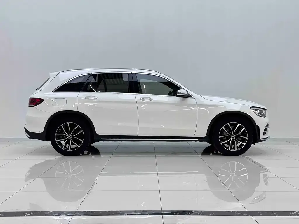 Mercedes-Benz GLC — фото 6