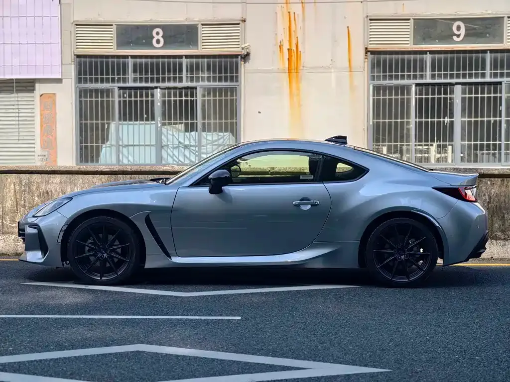 Subaru BRZ — фото 4