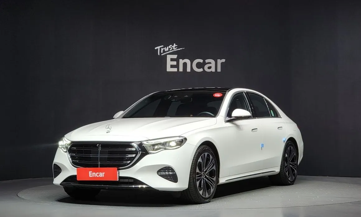 Mercedes-Benz E-Class — фото 1