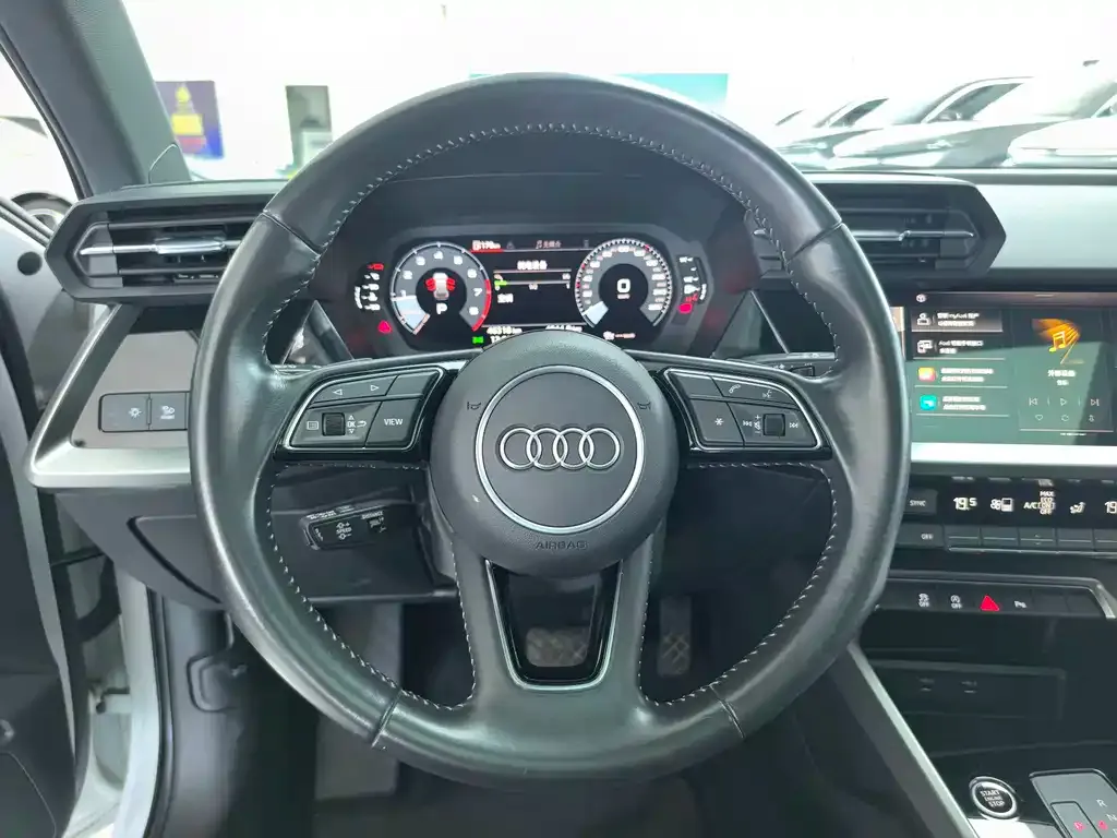 Audi A3 — фото 3