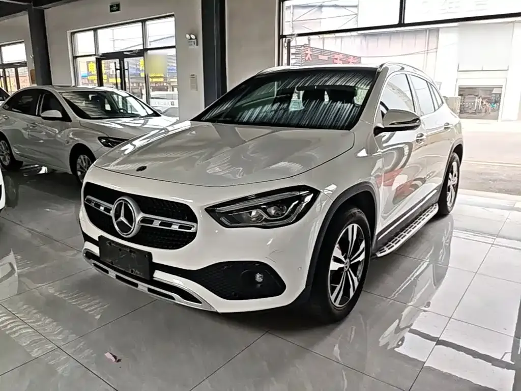 Mercedes-Benz GLA — фото 7