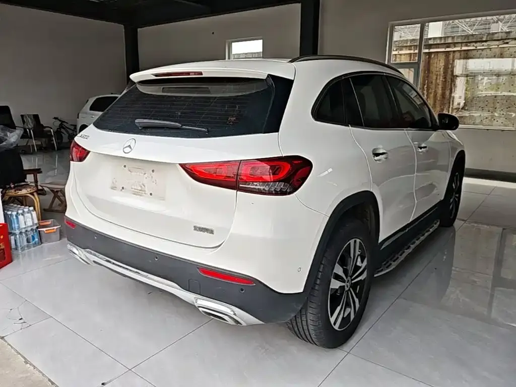 Mercedes-Benz GLA — фото 6