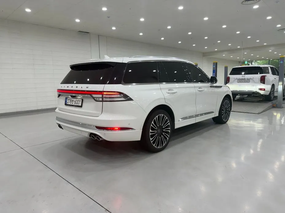 Lincoln Aviator — фото 3