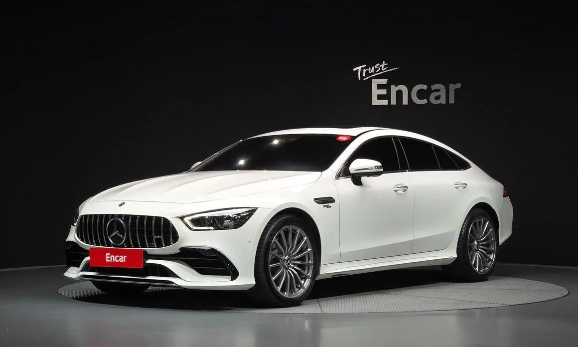 Mercedes-Benz AMG GT — фото 1