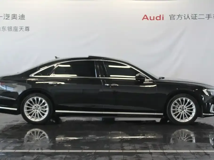 Audi A8 — фото 9