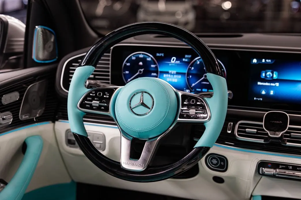 Mercedes-Benz GLS-Class — фото 10