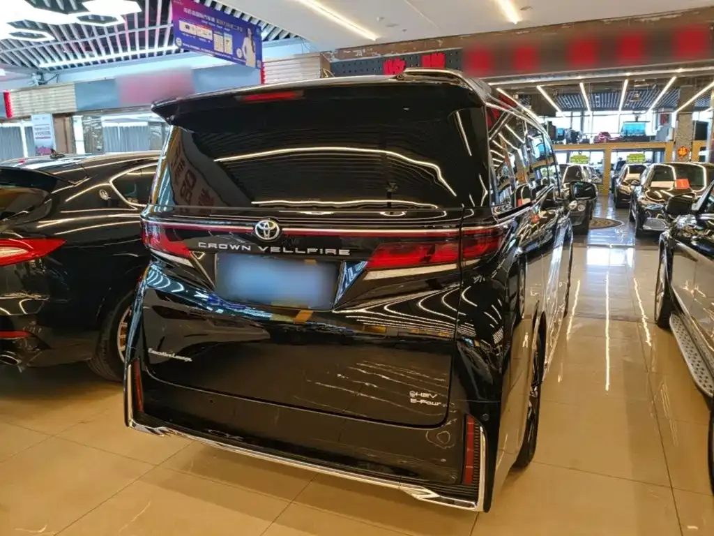 Toyota Vellfire — фото 6