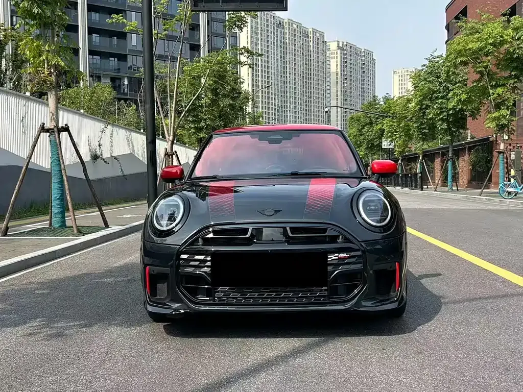 MINI JCW (John Cooper Works) — фото 10