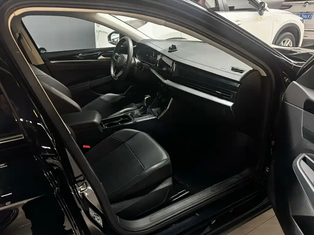 Volkswagen Passat — фото 4