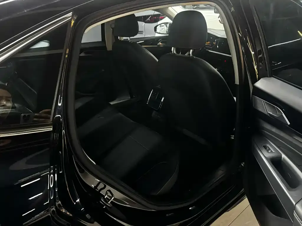 Volkswagen Passat — фото 3
