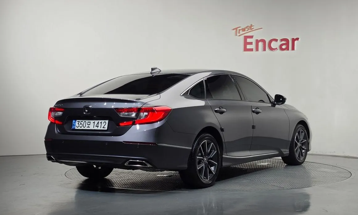 Honda Accord — фото 2