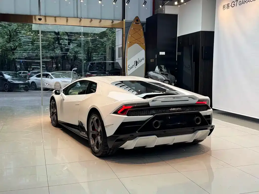 Lamborghini Huracan — фото 8