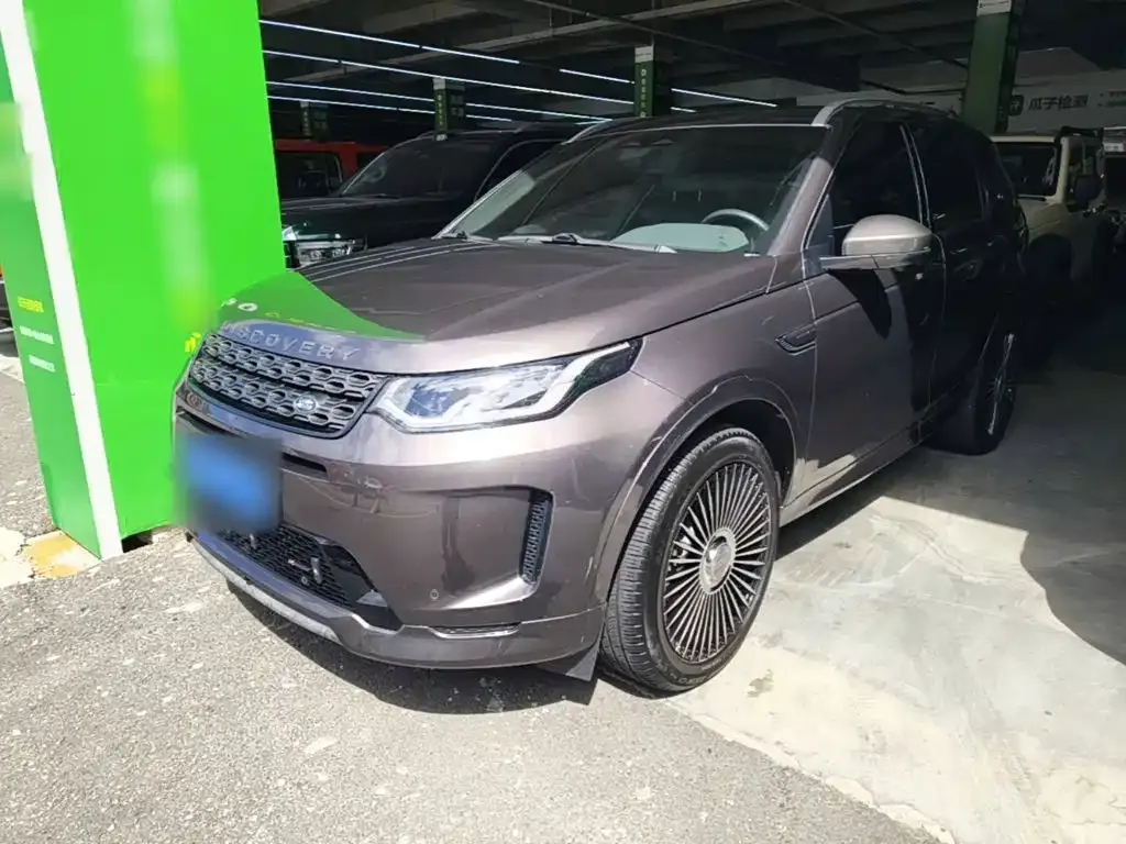 Land Rover Discovery Sport — фото 1