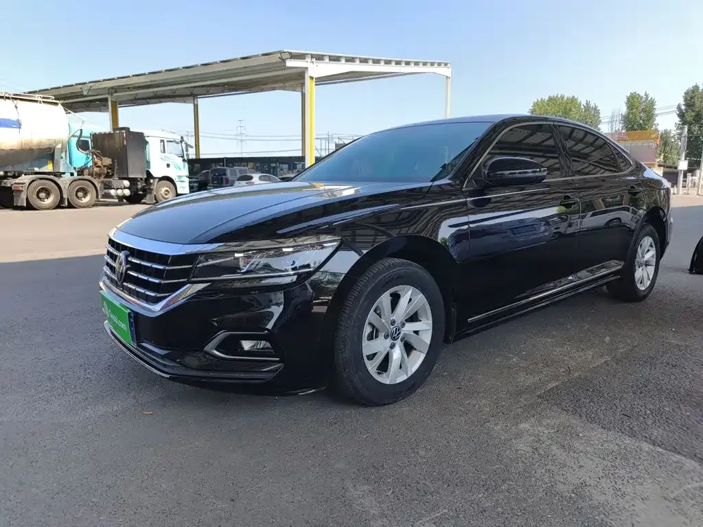 Volkswagen Passat — фото 7