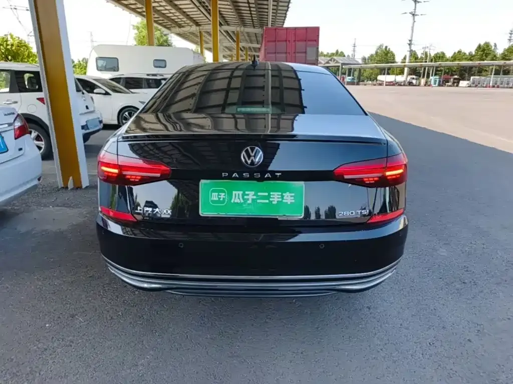 Volkswagen Passat — фото 6