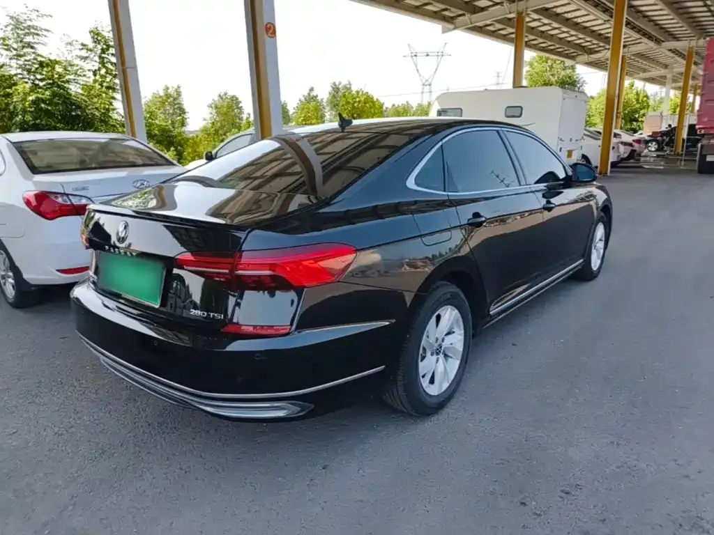 Volkswagen Passat — фото 2