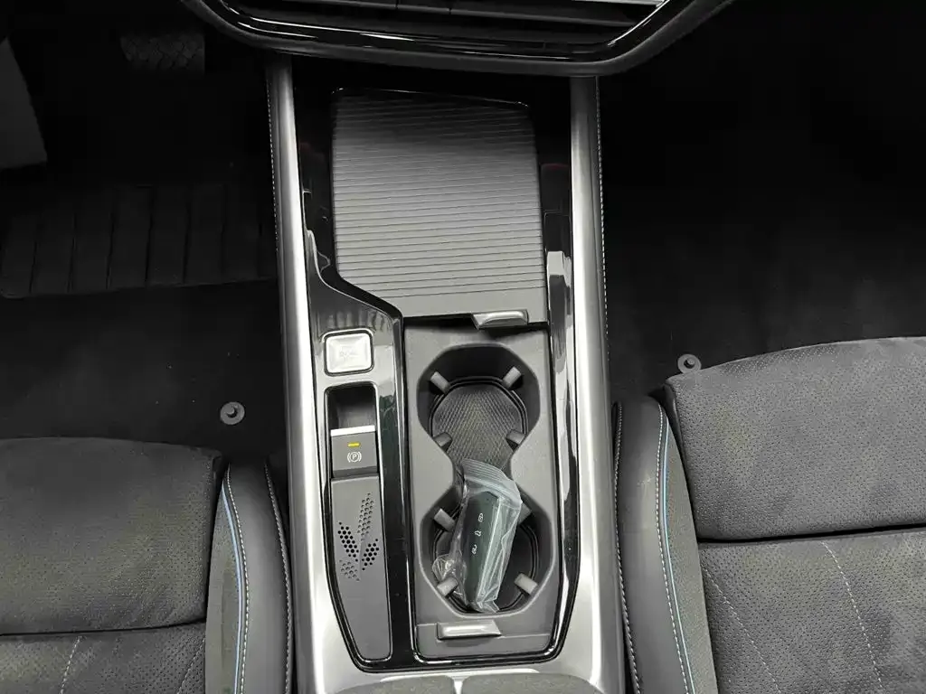 Volkswagen Passat — фото 9