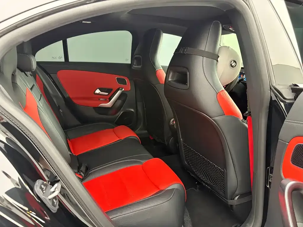 Mercedes-Benz CLA AMG — фото 9