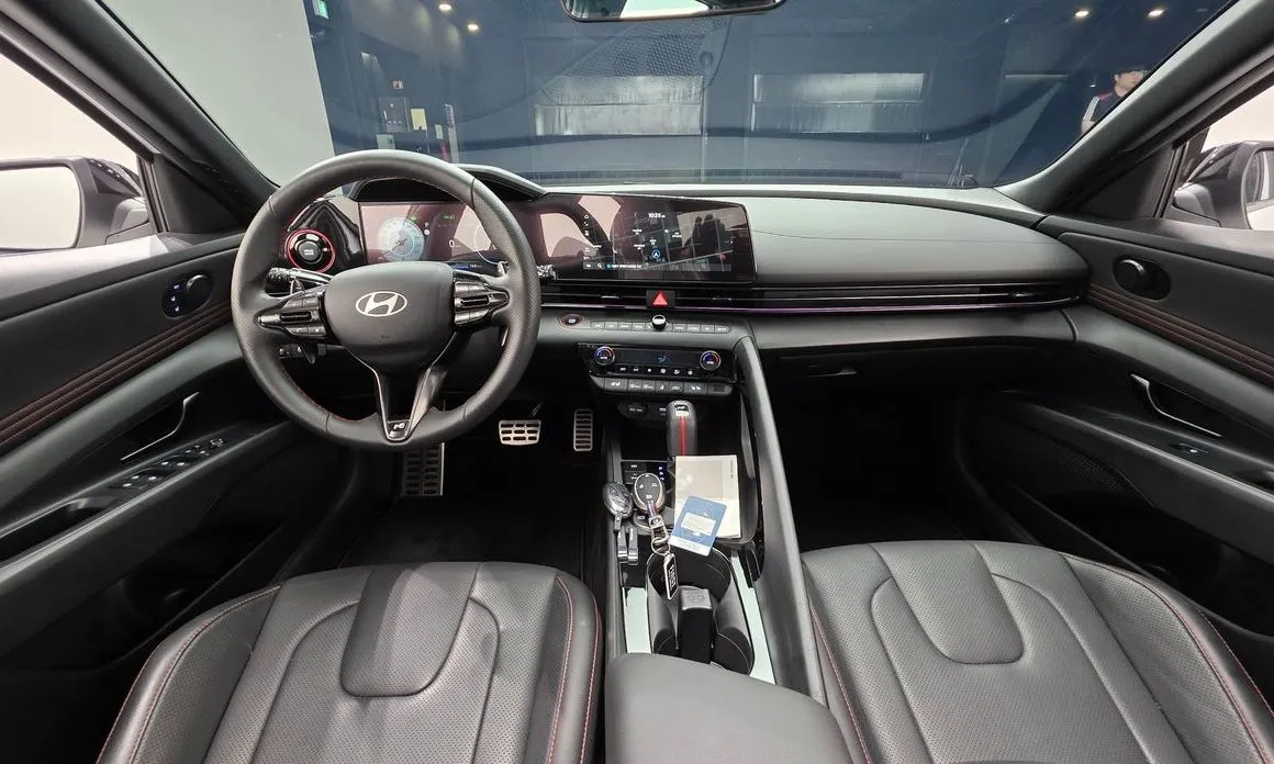 Hyundai AVANTE — фото 9