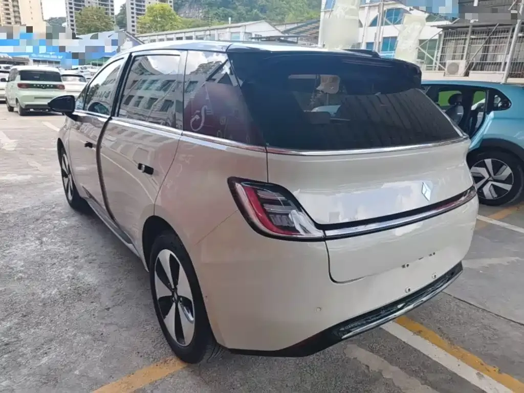 Baojun Yunduo — фото 6