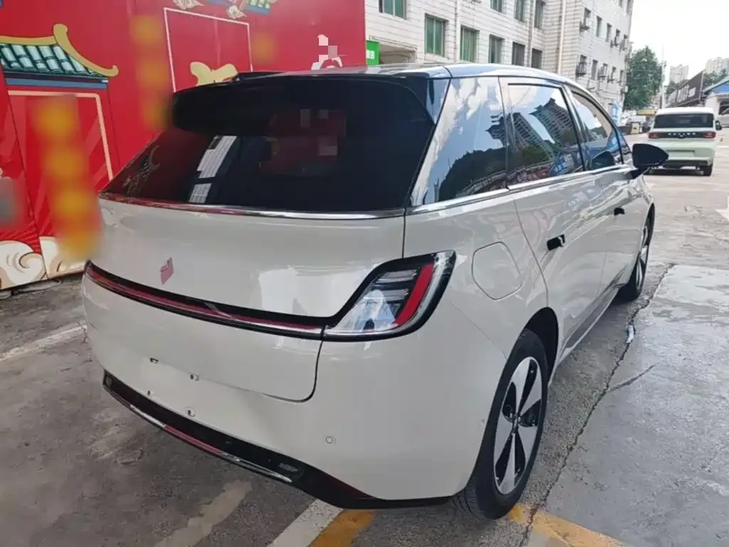 Baojun Yunduo — фото 7