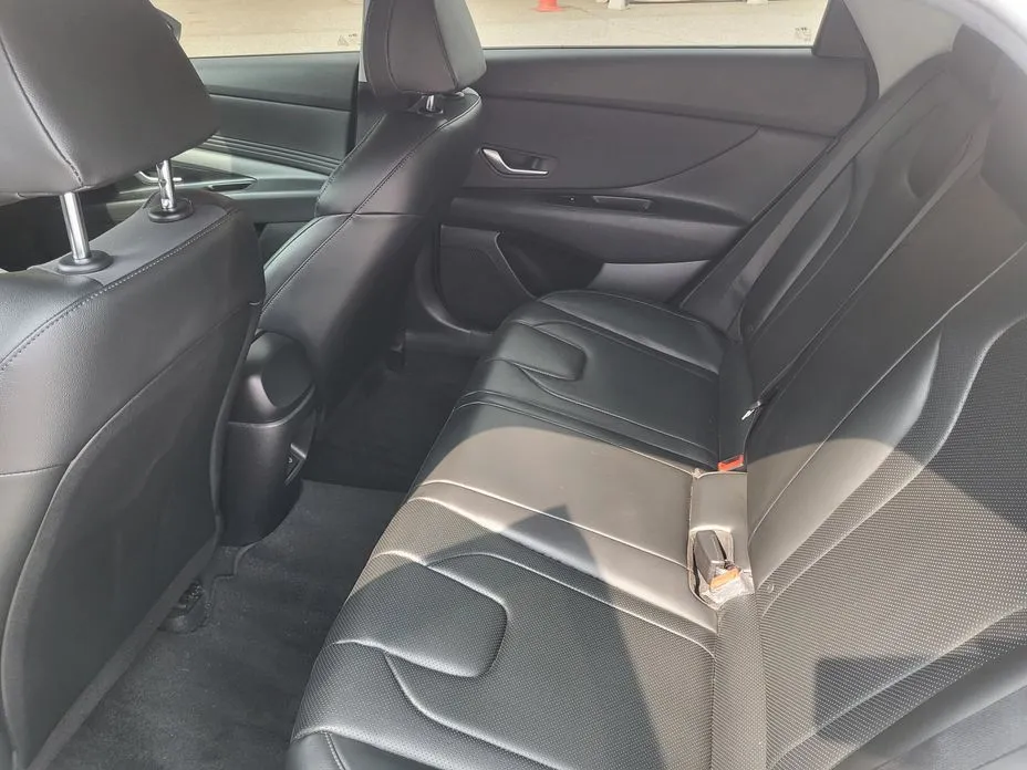 Hyundai AVANTE — фото 2