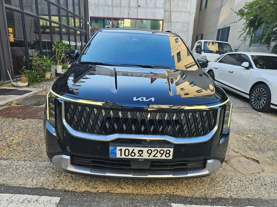 Kia Carnival — фото 1