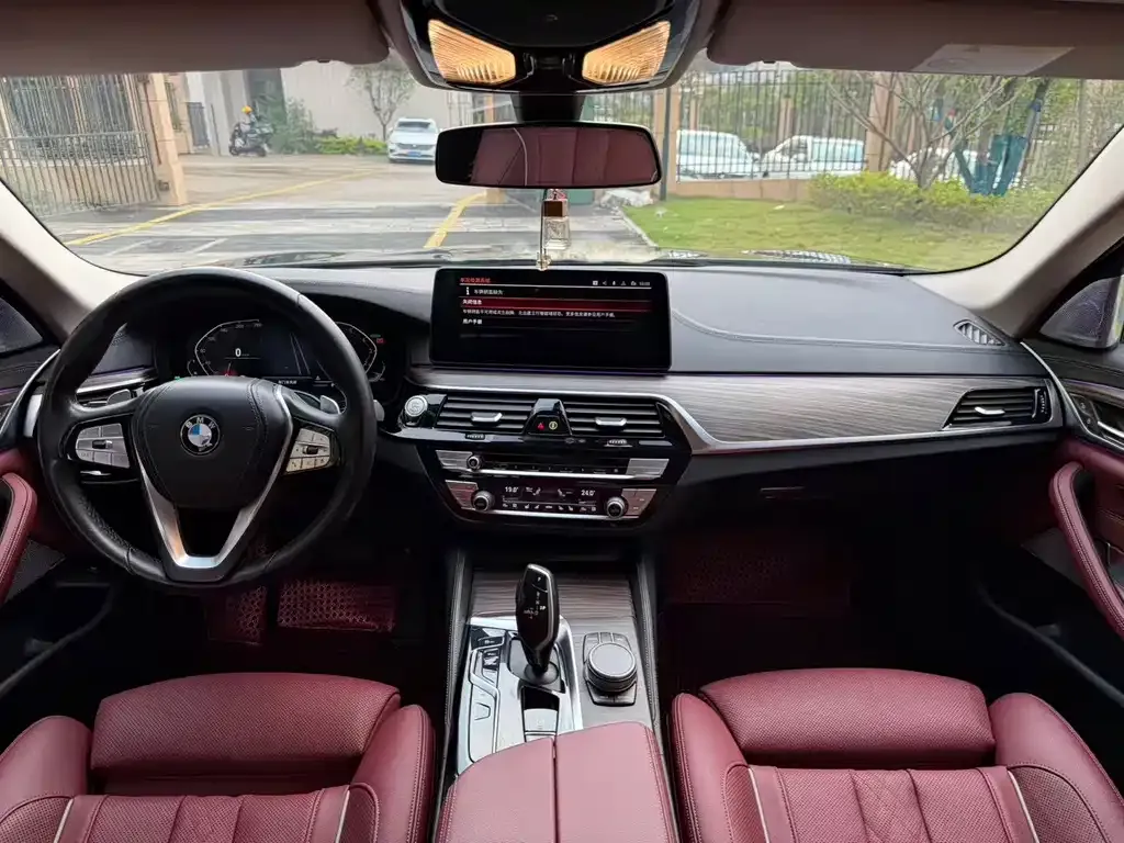 BMW 5 Series — фото 2