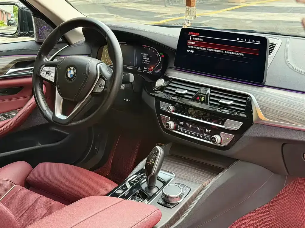 BMW 5 Series — фото 9