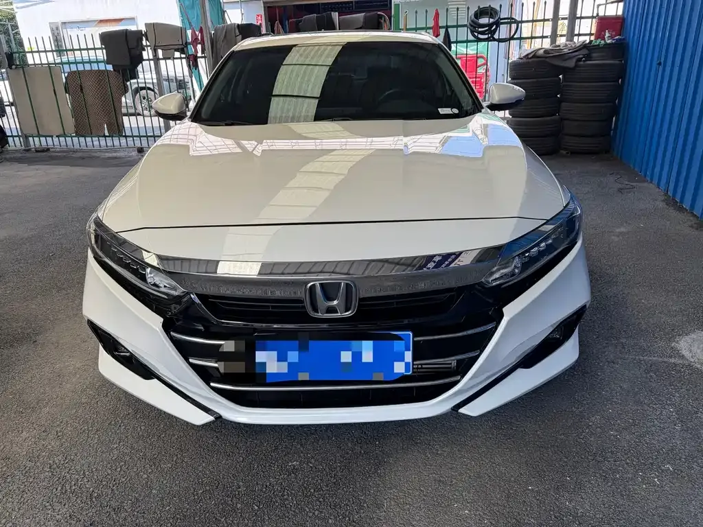 Honda Accord — фото 4